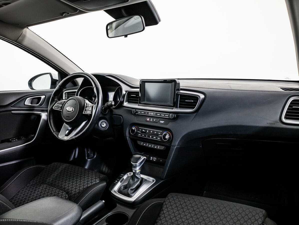 Kia Ceed 2019 года с пробегом. Фото: #8