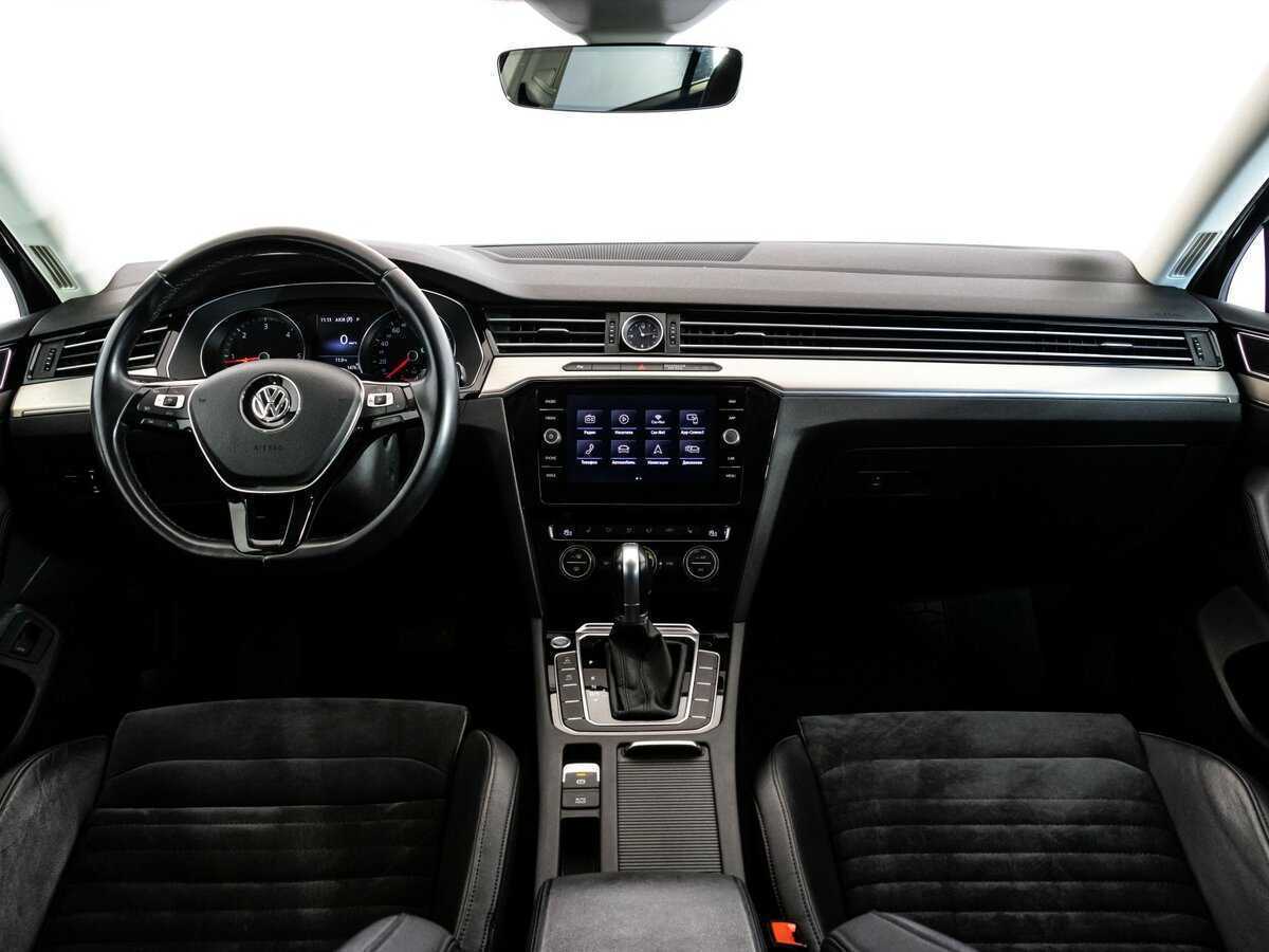 Volkswagen Passat 2018 года с пробегом. Фото: #6