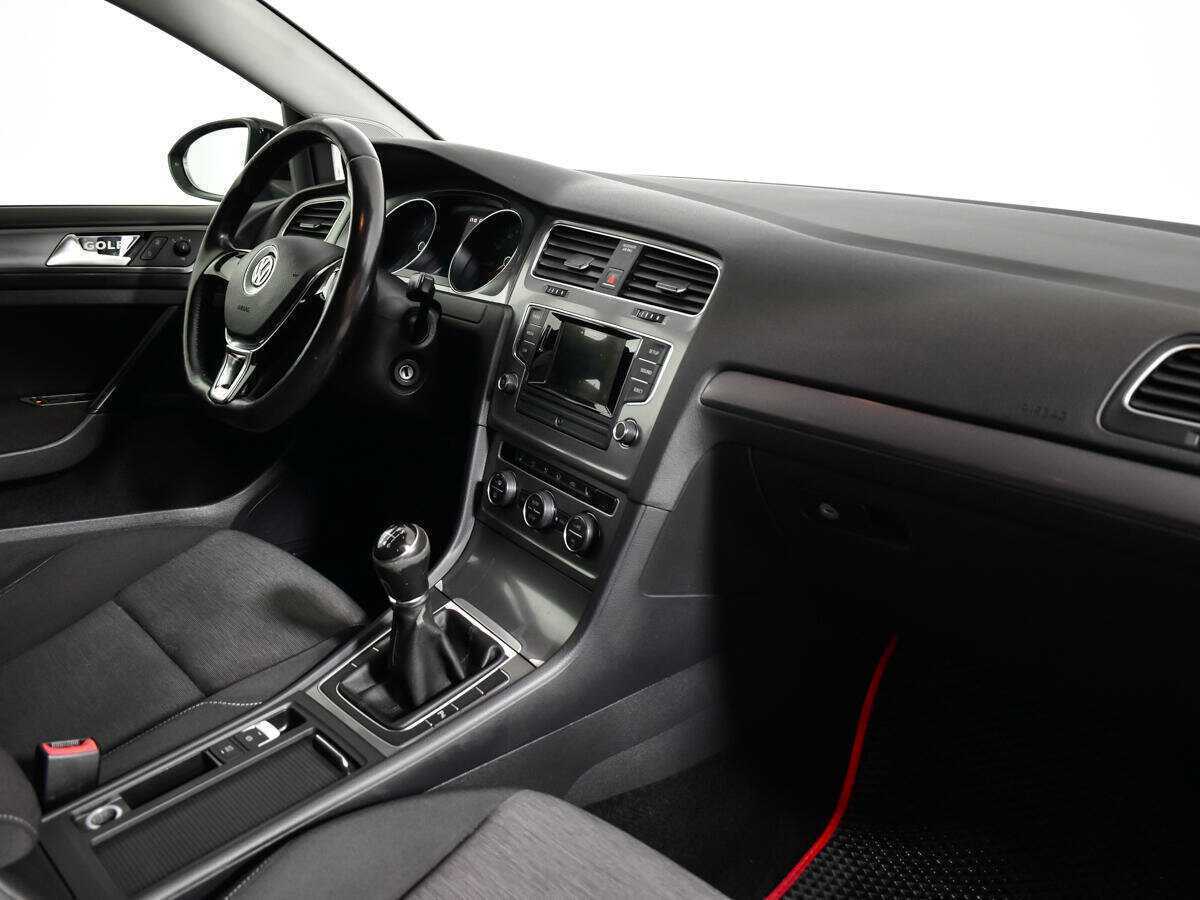 Volkswagen Golf 2013 года с пробегом. Фото: #8