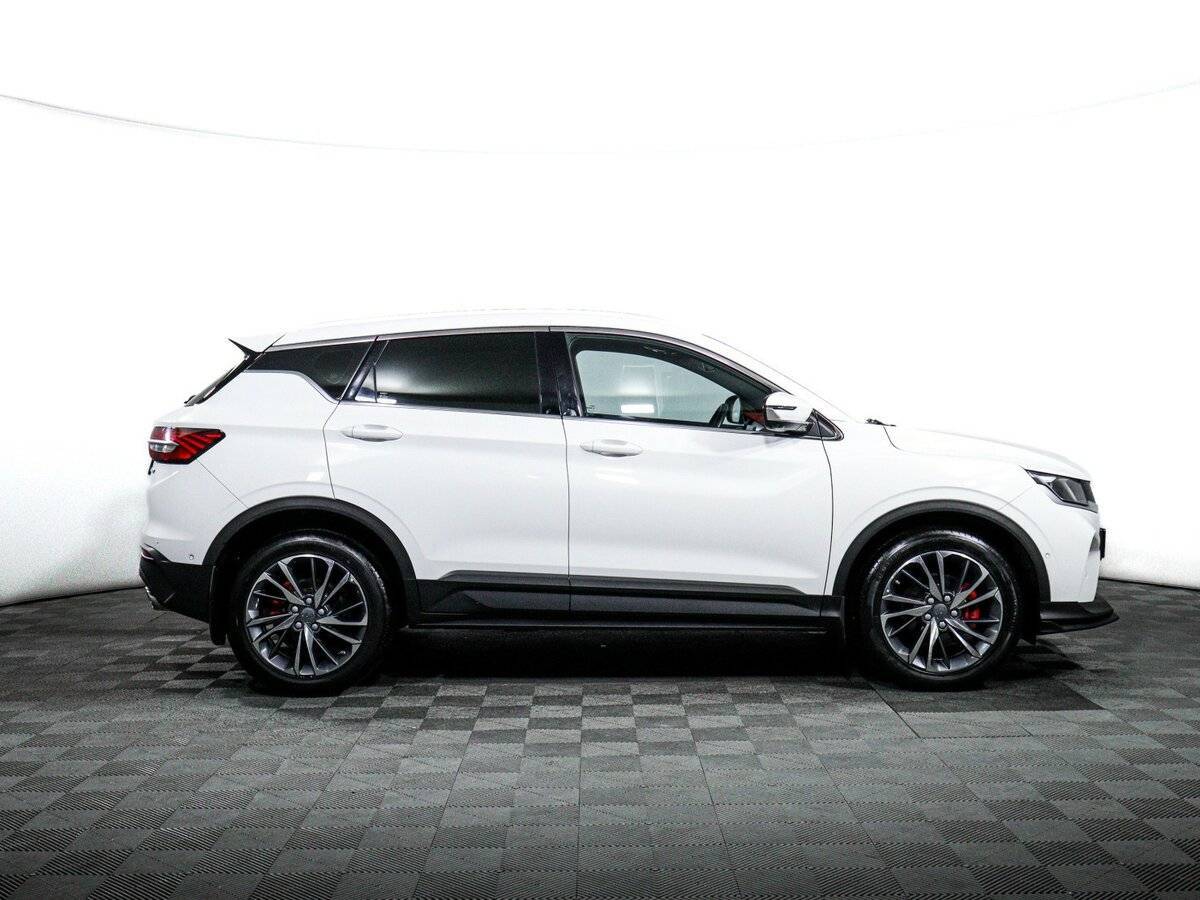 Geely Coolray 2021 года с пробегом. Фото: #3