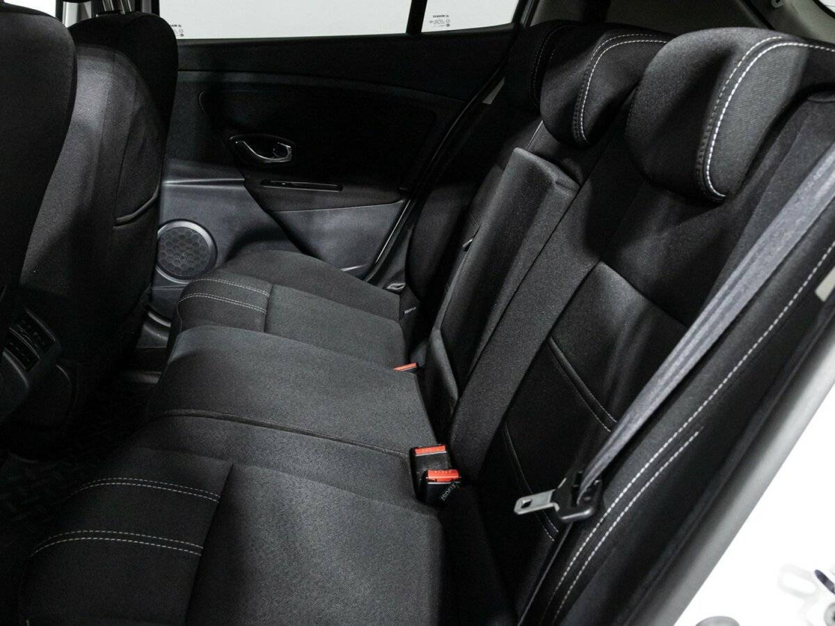 Renault Megane 2013 года с пробегом. Фото: #9