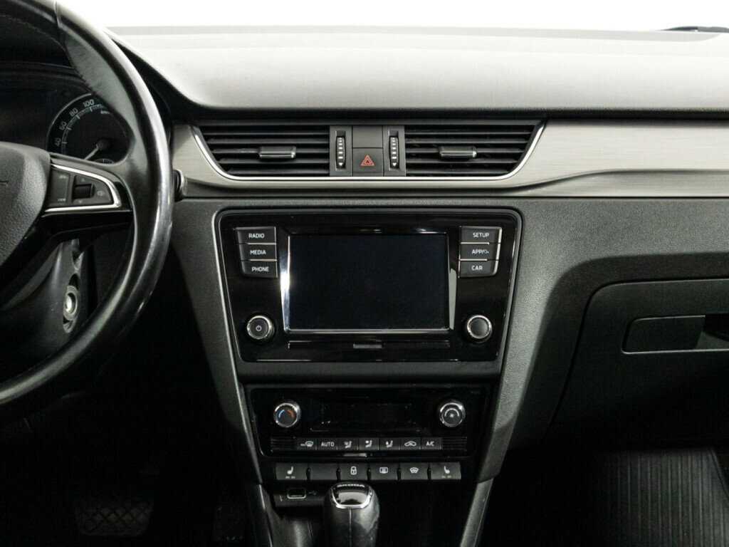 Skoda Rapid 2018 года с пробегом. Фото: #13