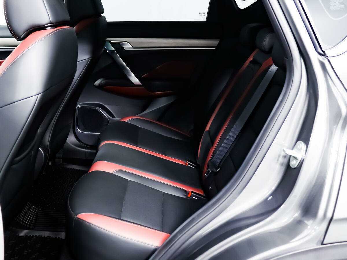 Geely Coolray 2022 года с пробегом. Фото: #9