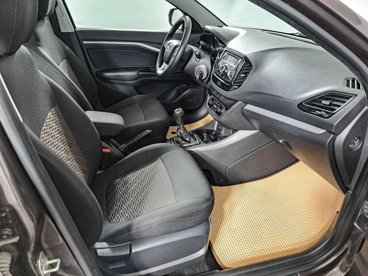 Lada (ВАЗ) Vesta 2019 года с пробегом. Фото: #8