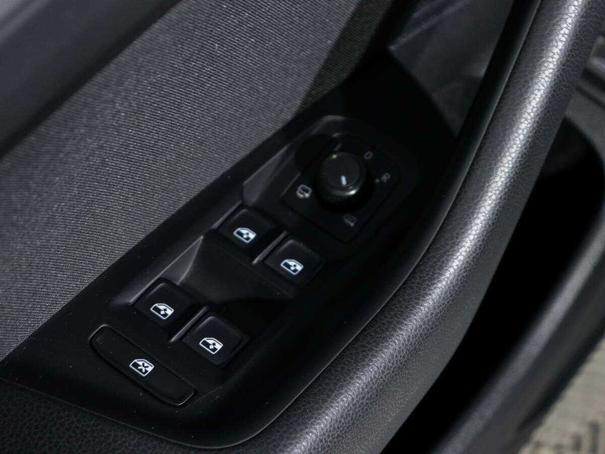 Volkswagen Passat 2015 года с пробегом. Фото: #14