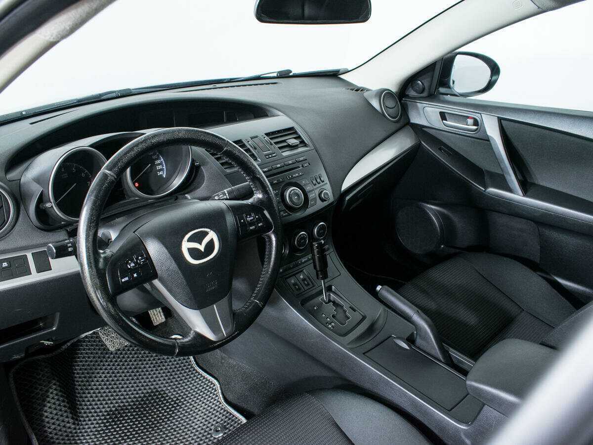 Mazda 3 2012 года с пробегом. Фото: #12