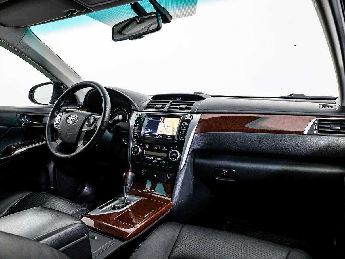 Toyota Camry 2013 года с пробегом. Фото: #8