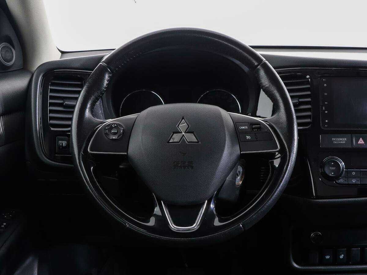 Mitsubishi Outlander 2018 года с пробегом. Фото: #9