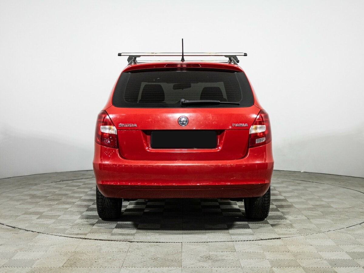 Skoda Fabia 2014 года с пробегом. Фото: #4