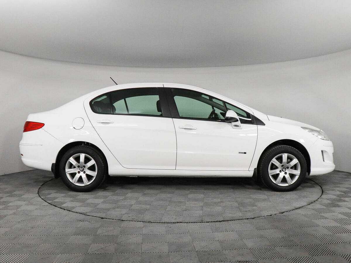 Peugeot 408 2016 года с пробегом. Фото: #3