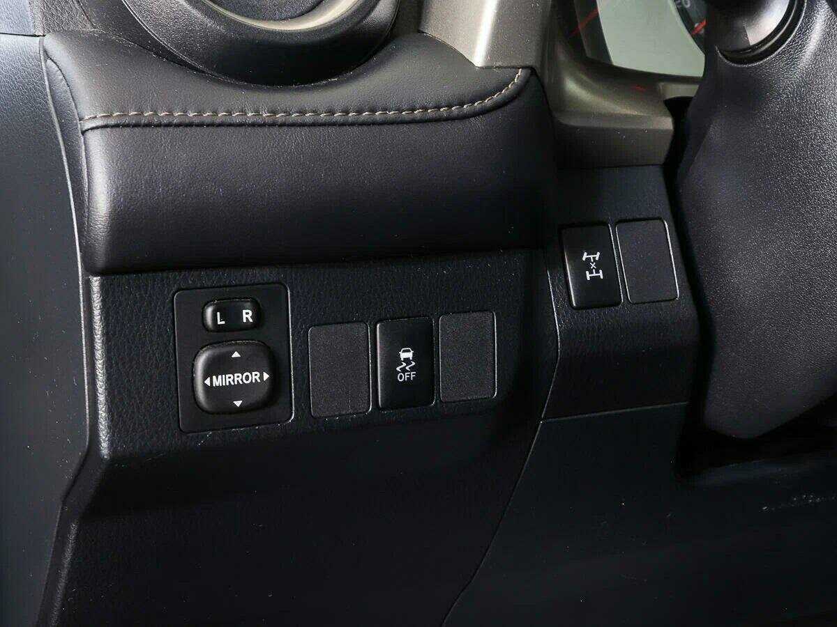 Toyota RAV4 2012 года с пробегом. Фото: #18