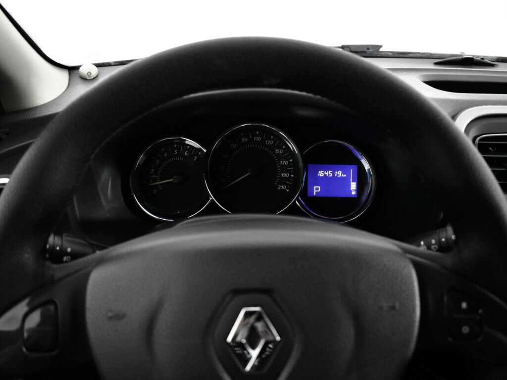 Renault Sandero 2016 года с пробегом. Фото: #10