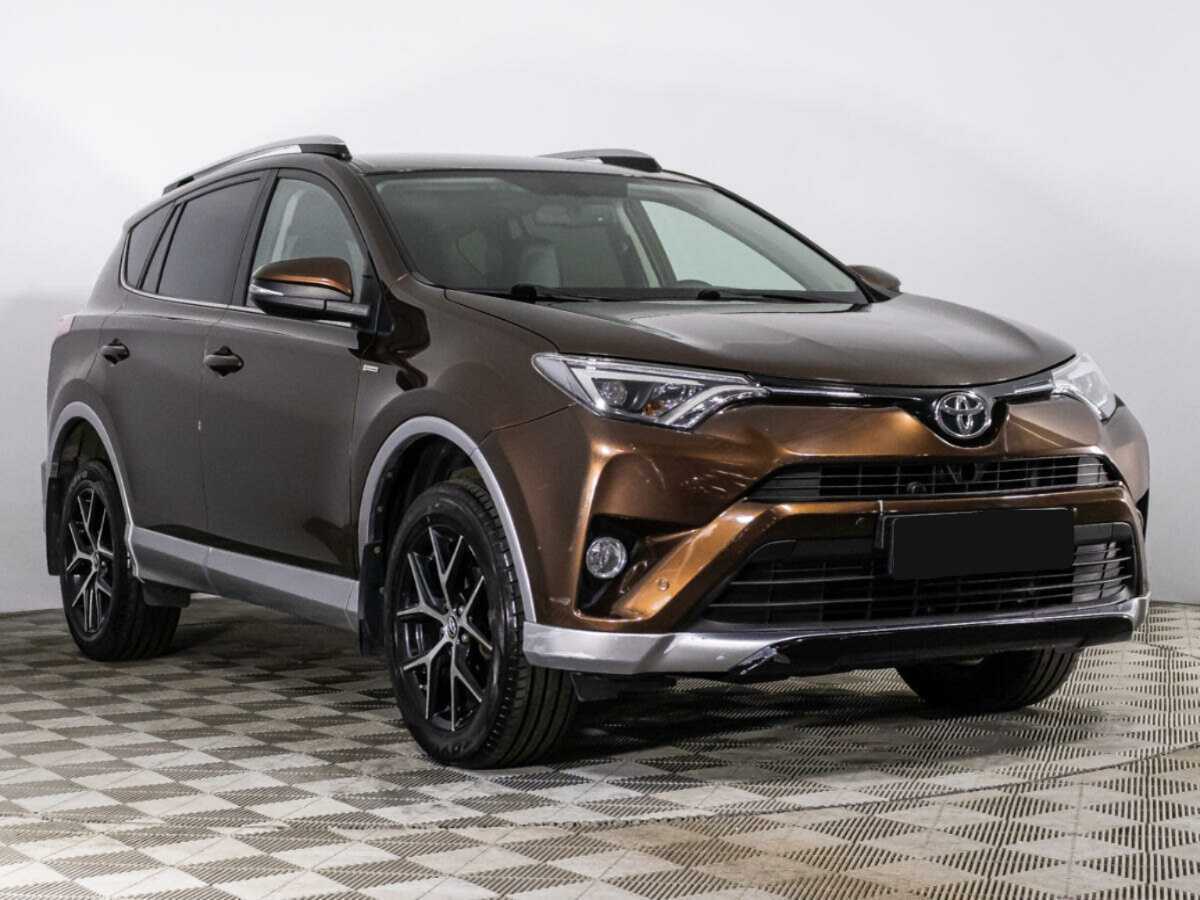 Toyota RAV4 2016 года с пробегом. Фото: #2