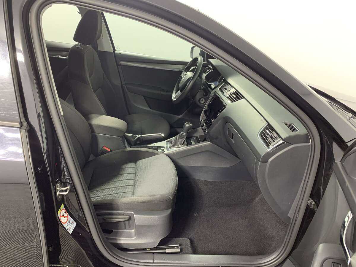 Skoda Octavia 2018 года с пробегом. Фото: #14