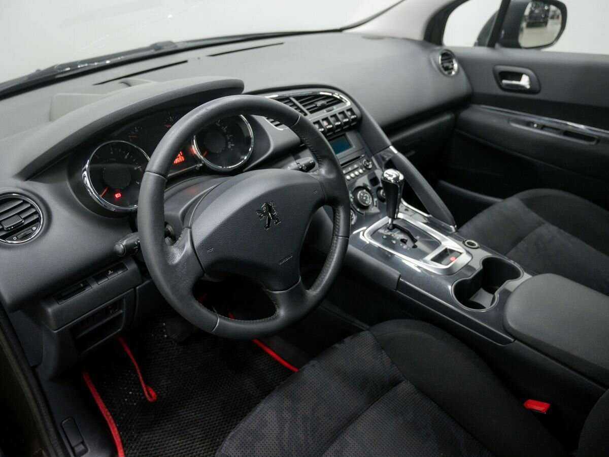 Peugeot 3008 2012 года с пробегом. Фото: #12