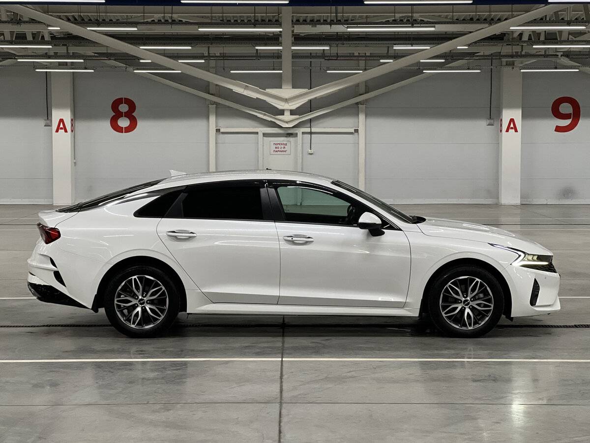 Kia K5 2022 года с пробегом. Фото: #3