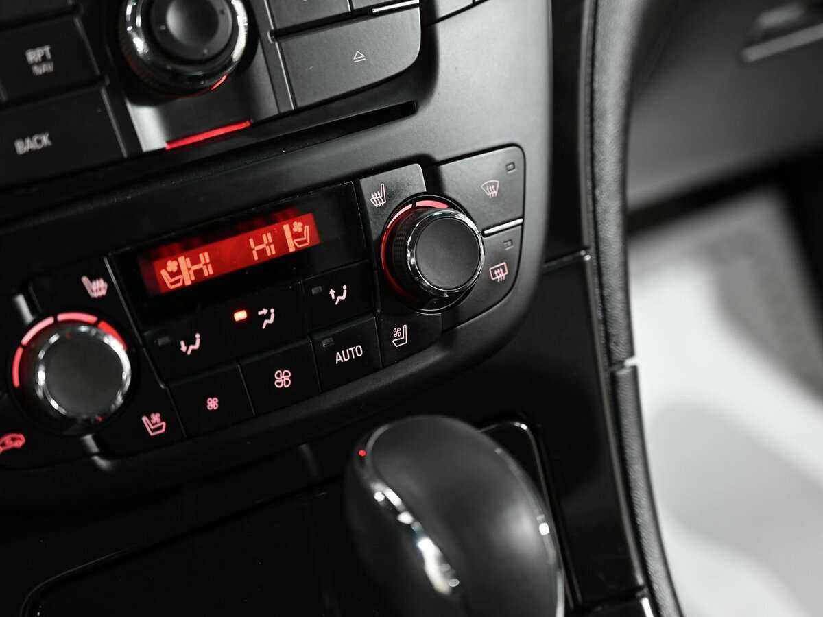 Opel Insignia 2013 года с пробегом. Фото: #10