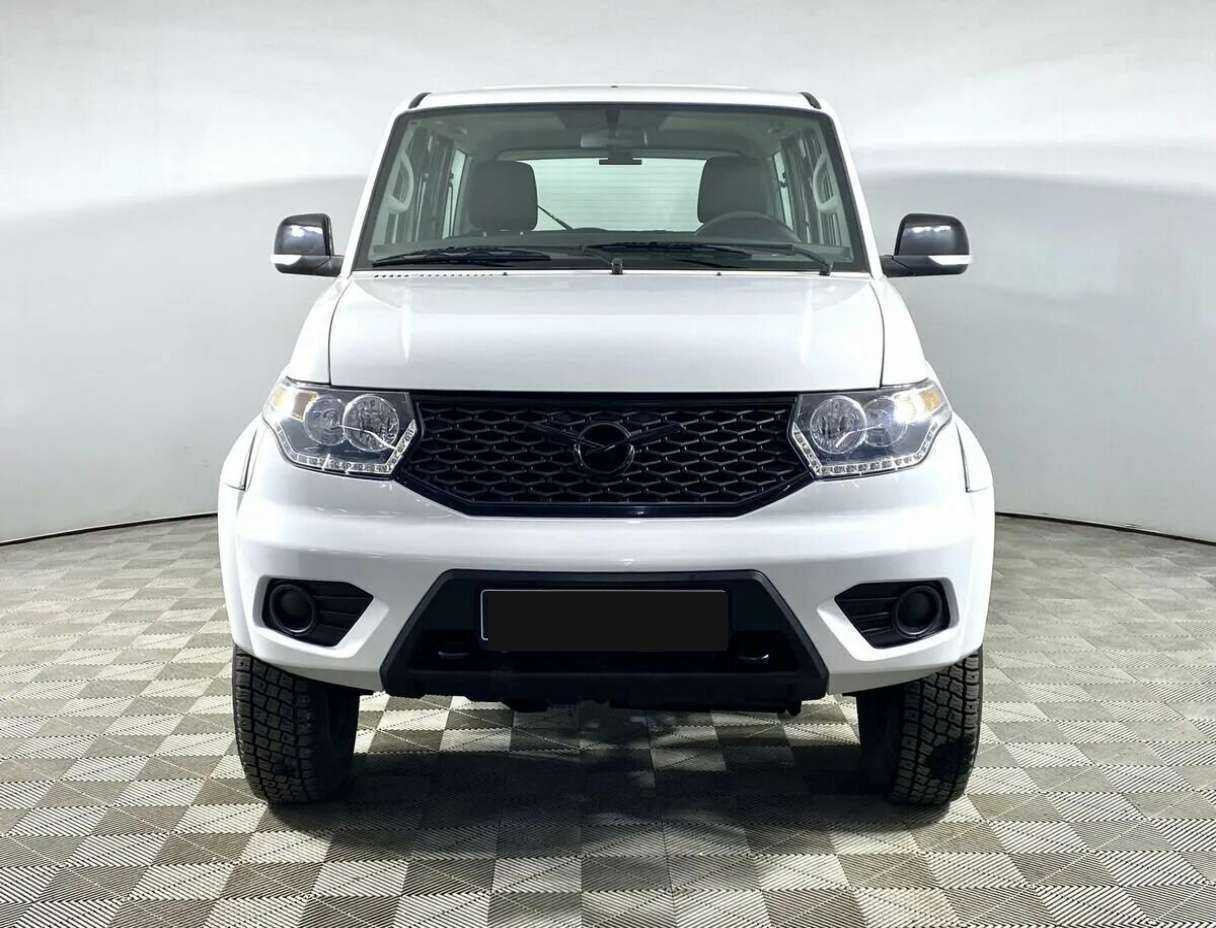 УАЗ Patriot 2022 года с пробегом. Посмотреть фото