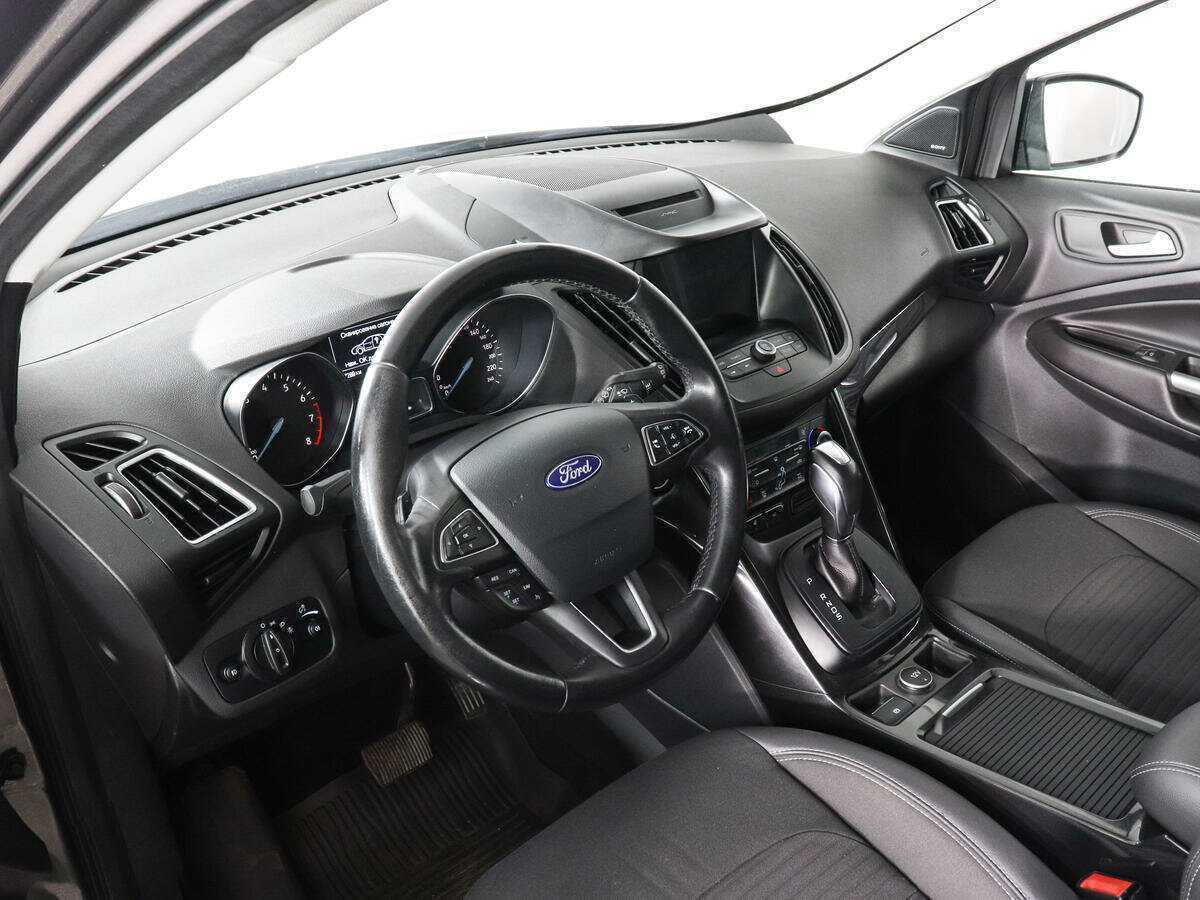 Ford Kuga 2017 года с пробегом. Фото: #8