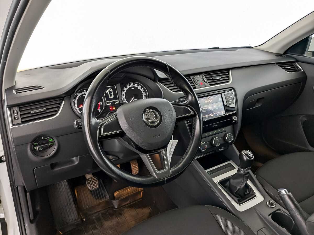 Skoda Octavia 2019 года с пробегом. Фото: #15