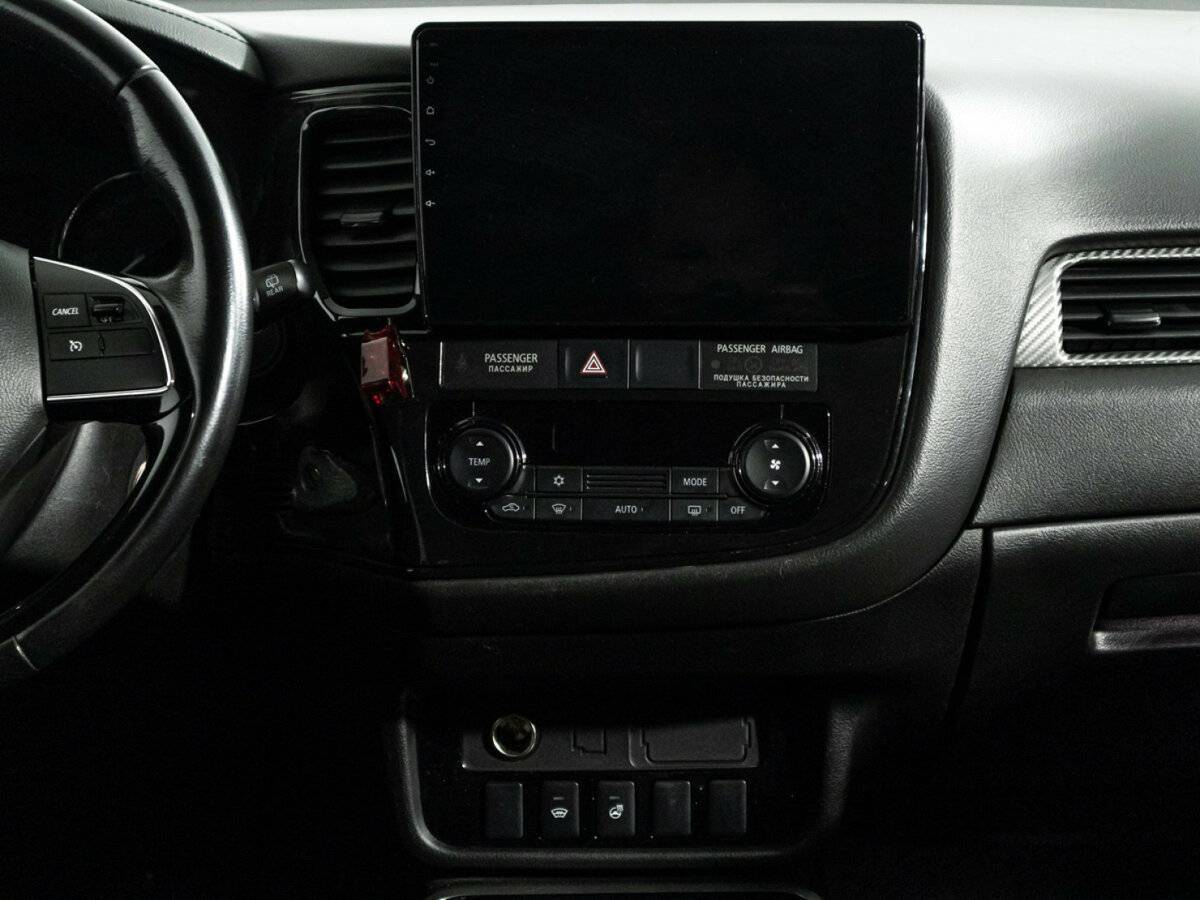 Mitsubishi Outlander 2017 года с пробегом. Фото: #13