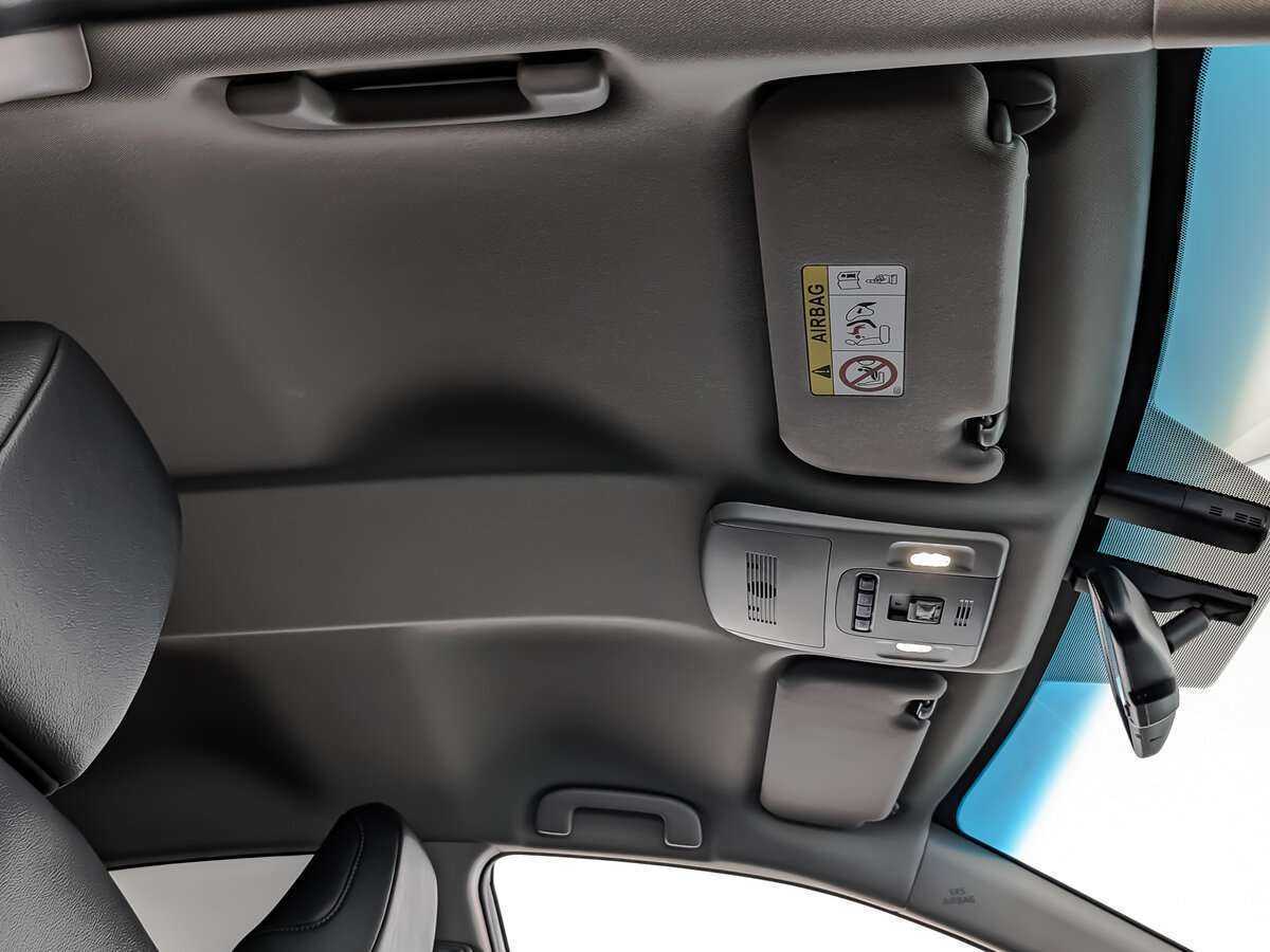 Toyota Camry 2022 года с пробегом. Фото: #18