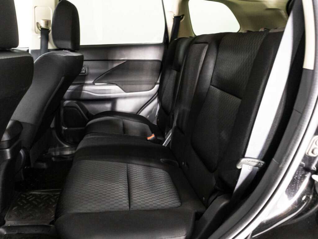 Mitsubishi Outlander 2014 года с пробегом. Фото: #7