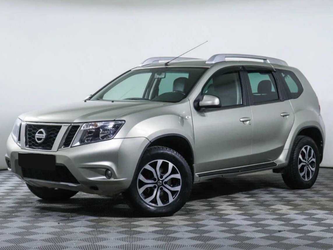 Nissan Terrano 2014 года с пробегом. Посмотреть фото