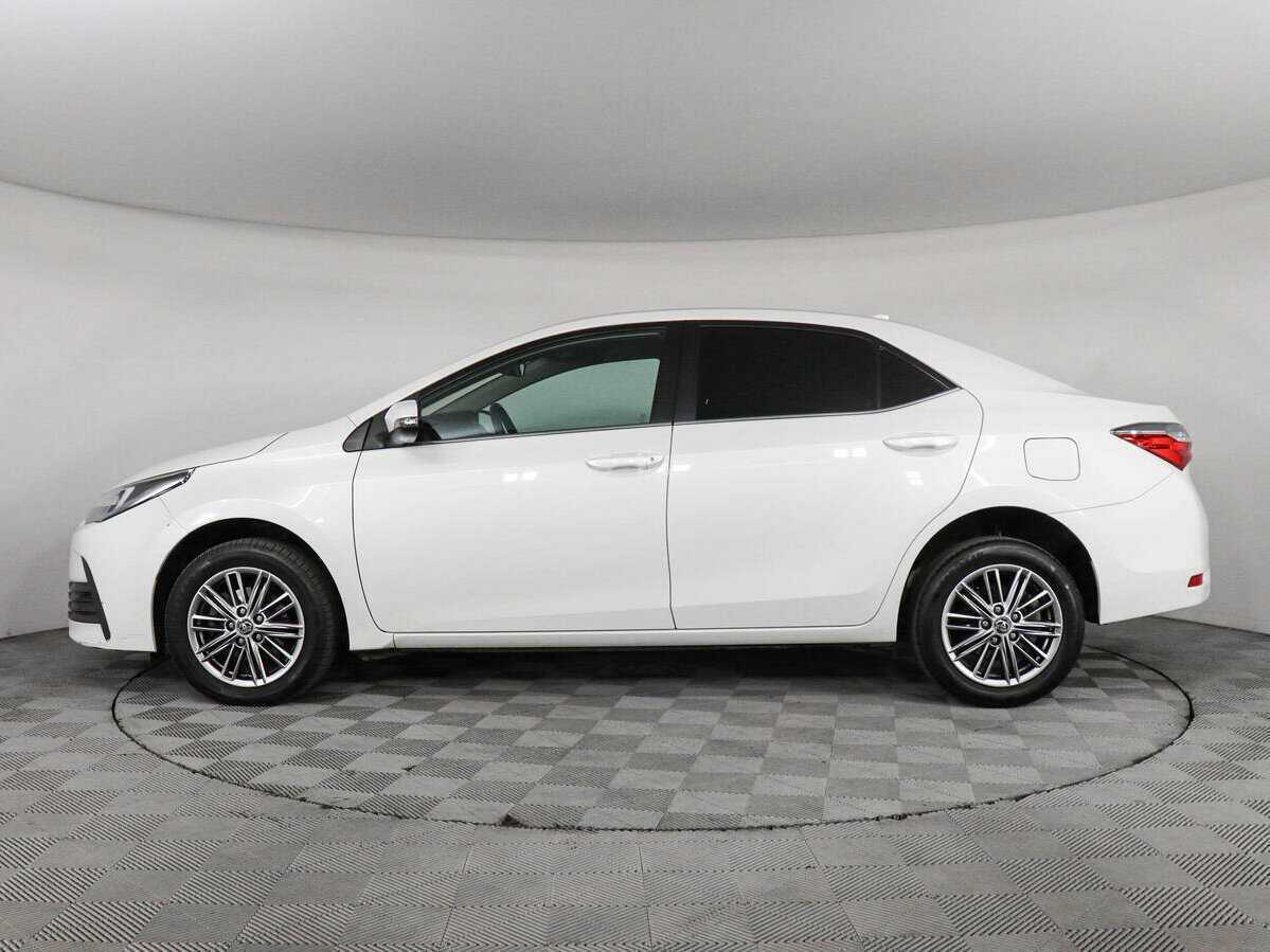 Toyota Corolla 2018 года с пробегом. Фото: #7