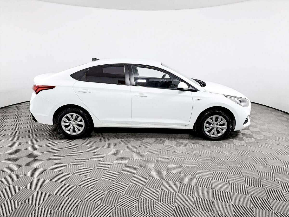 Hyundai Solaris 2017 года с пробегом. Фото: #3