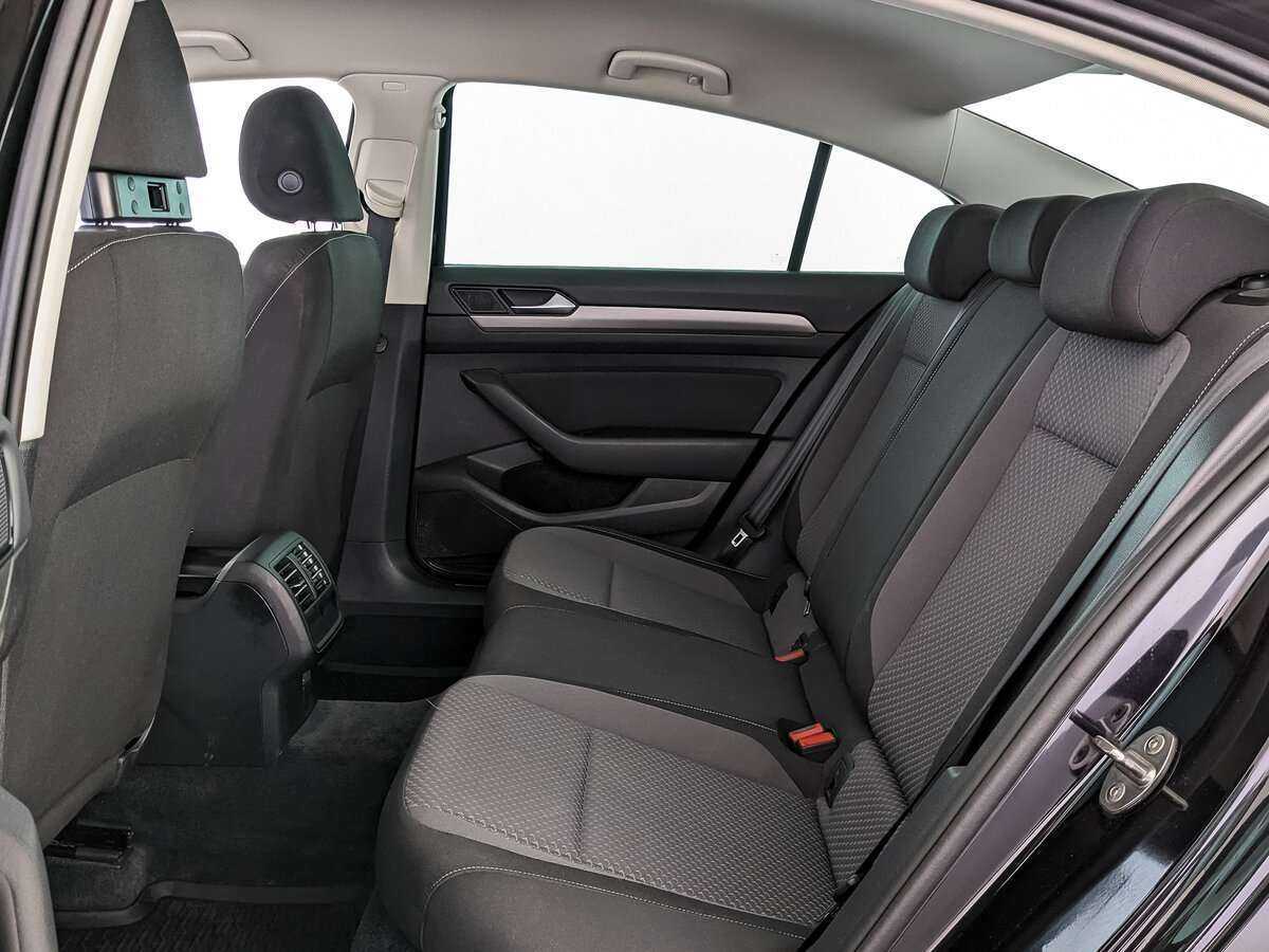 Volkswagen Passat 2016 года с пробегом. Фото: #12