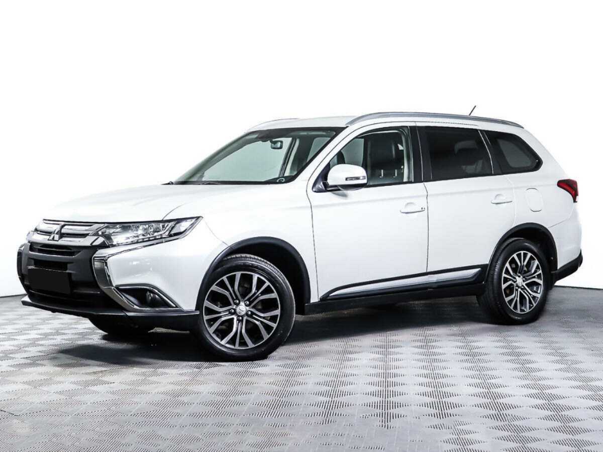 Mitsubishi Outlander 2015 года с пробегом. Фото: #0