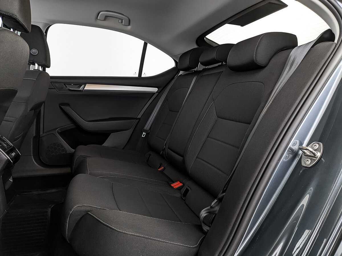 Skoda Superb 2019 года с пробегом. Фото: #17