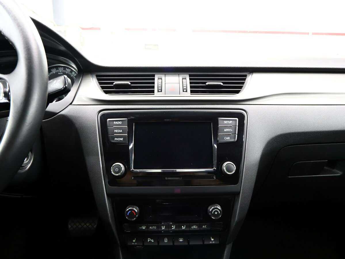 Skoda Rapid 2018 года с пробегом. Фото: #16