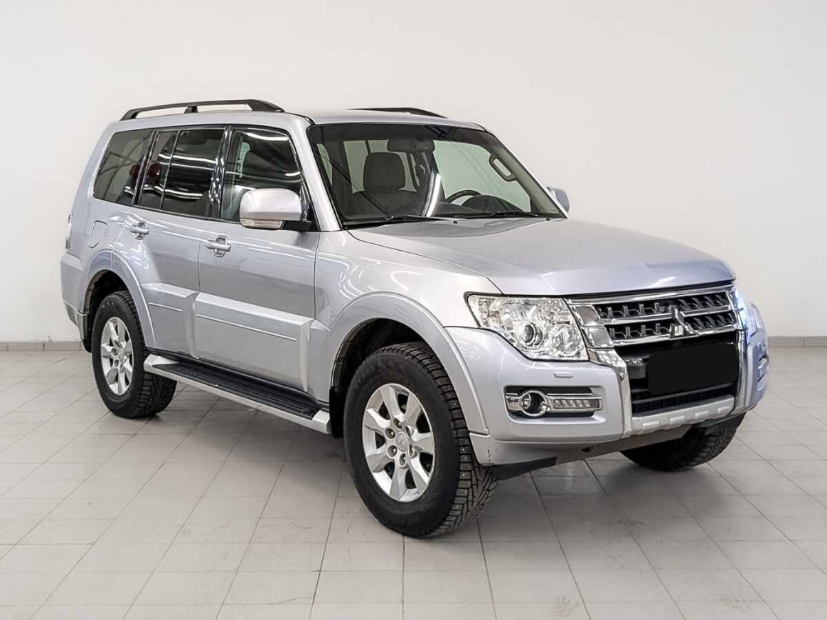 Mitsubishi Pajero 2014 года с пробегом. Фото: #2