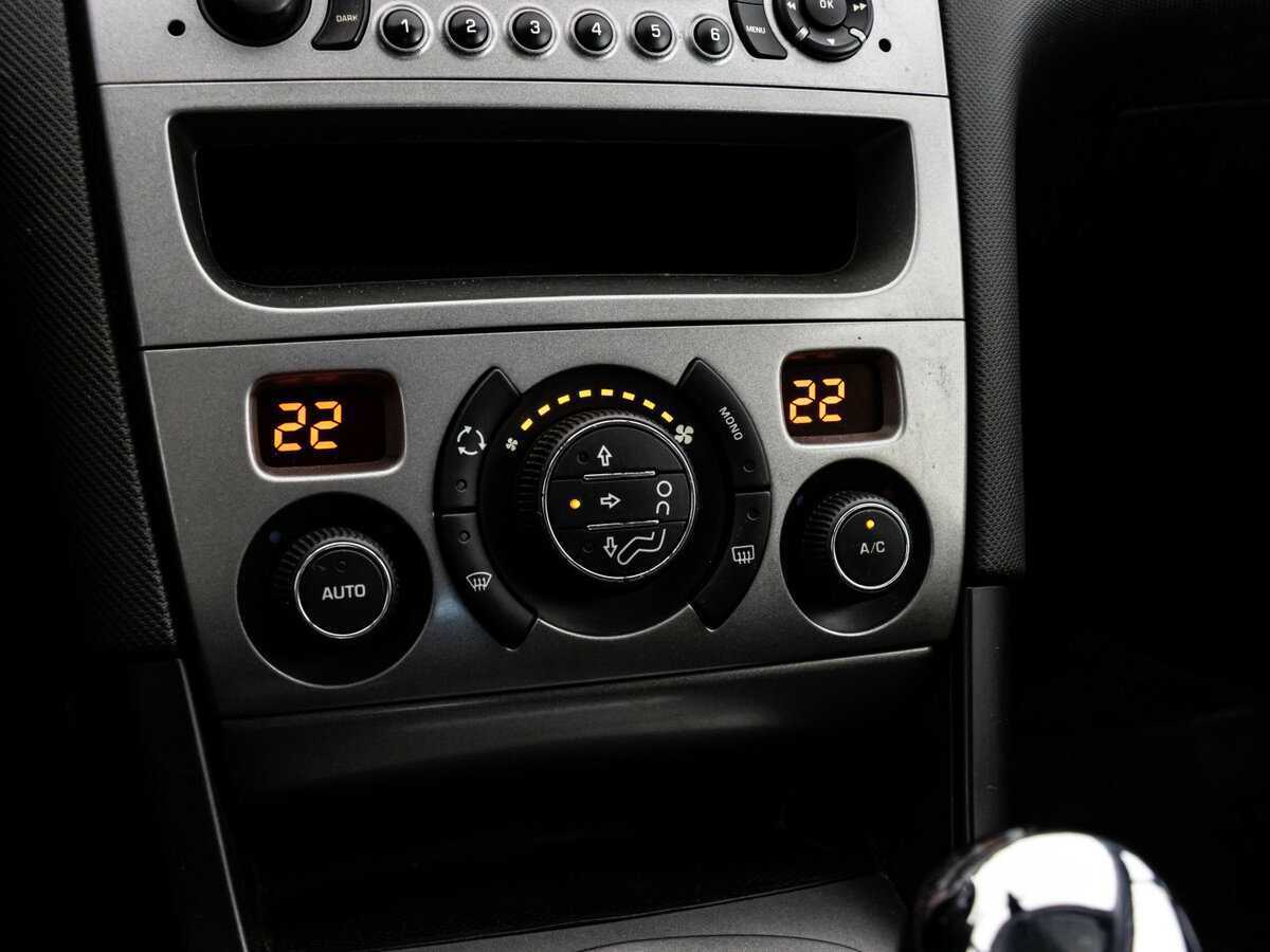 Peugeot 408 2016 года с пробегом. Фото: #10