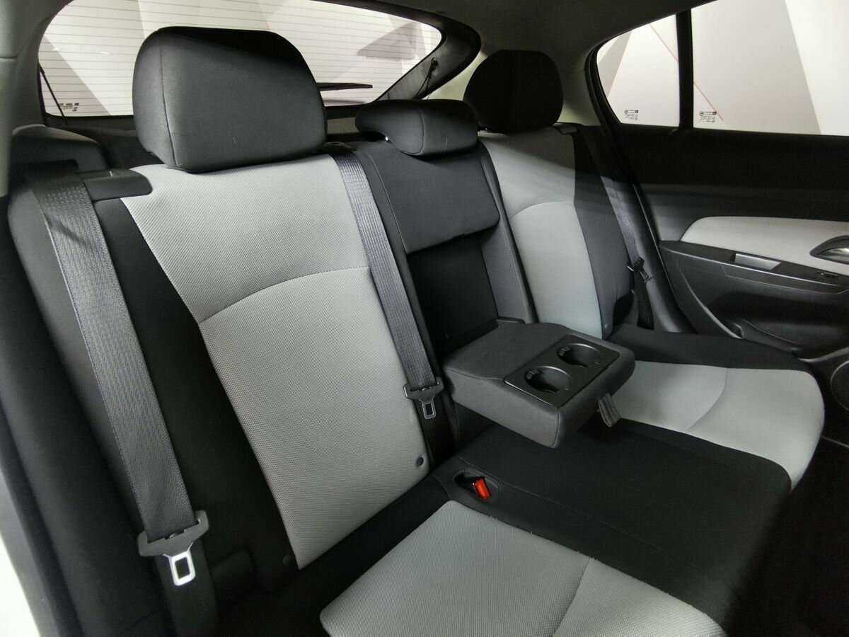 Chevrolet Cruze 2012 года с пробегом. Фото: #12