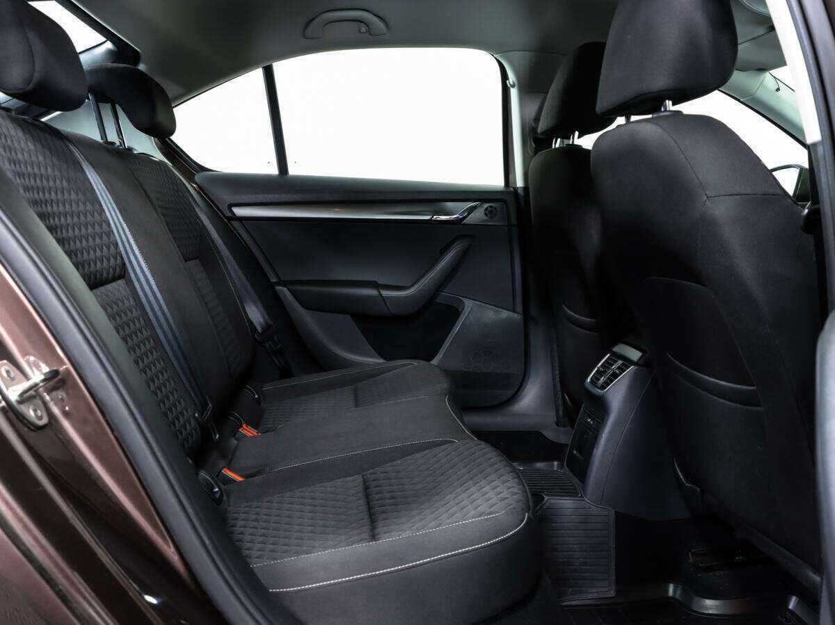 Skoda Octavia 2017 года с пробегом. Фото: #10