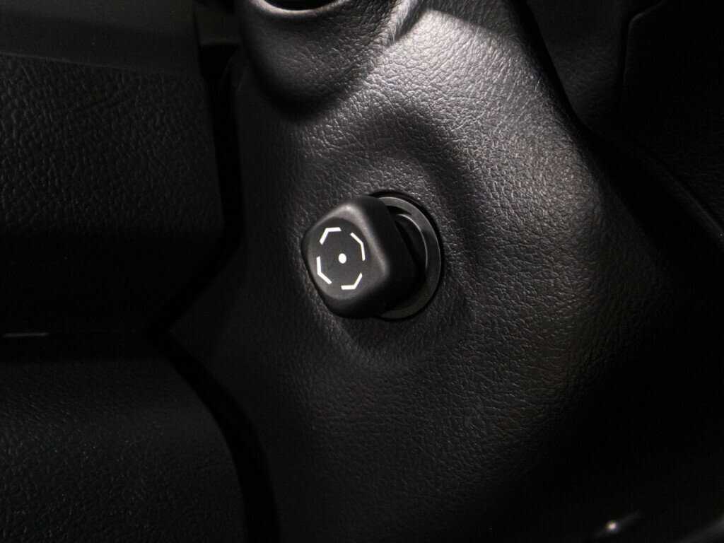 Toyota Camry 2016 года с пробегом. Фото: #21