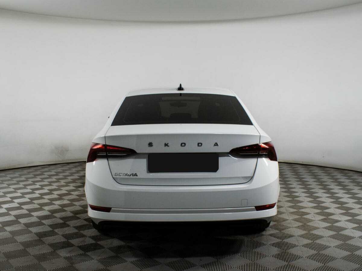Skoda Octavia 2021 года с пробегом. Фото: #5