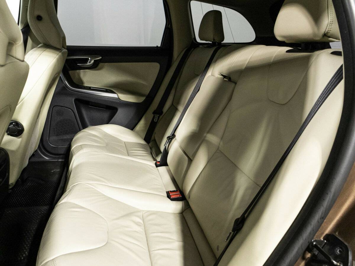 Volvo XC60 2012 года с пробегом. Фото: #9