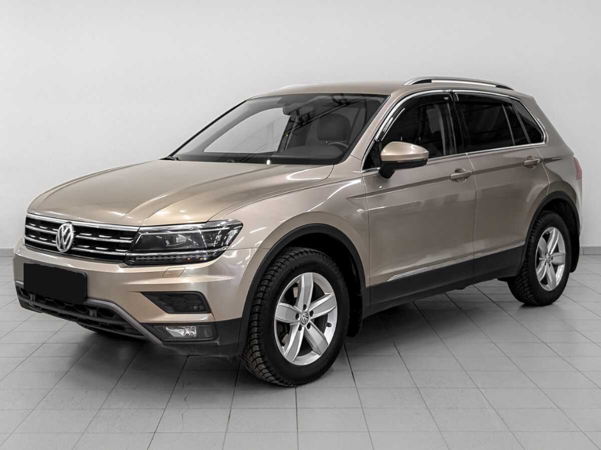 Volkswagen Tiguan 2018 года с пробегом. Посмотреть фото