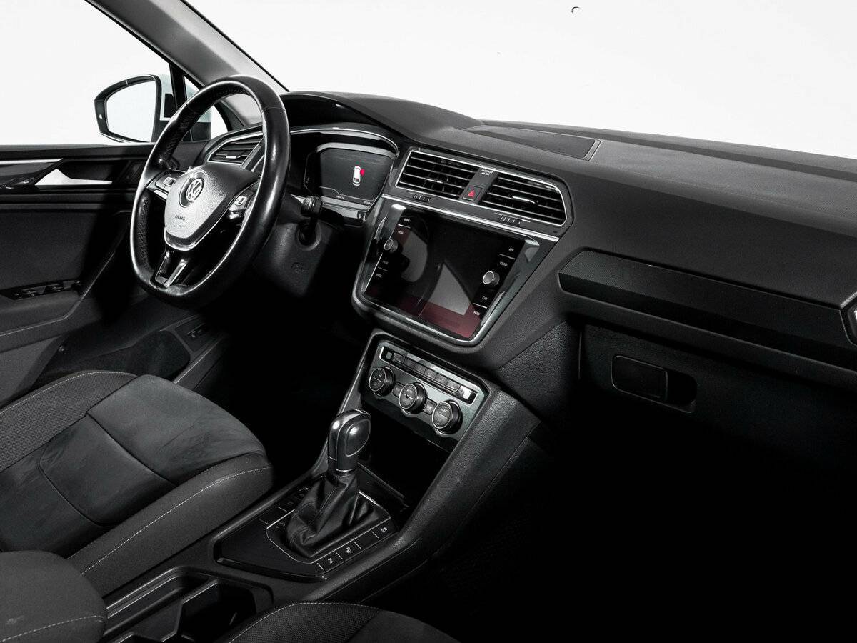 Volkswagen Tiguan 2019 года с пробегом. Фото: #8
