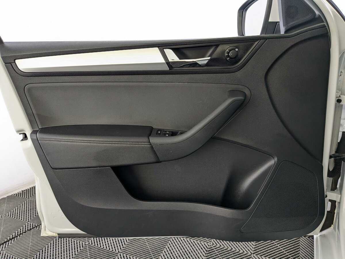 Skoda Rapid 2019 года с пробегом. Фото: #11
