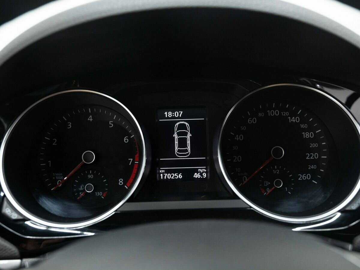 Volkswagen Jetta 2016 года с пробегом. Фото: #16