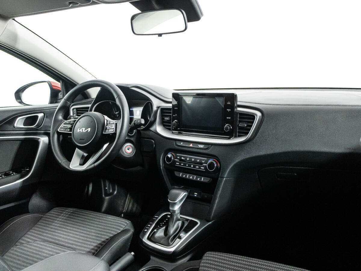 Kia Ceed 2022 года с пробегом. Фото: #8