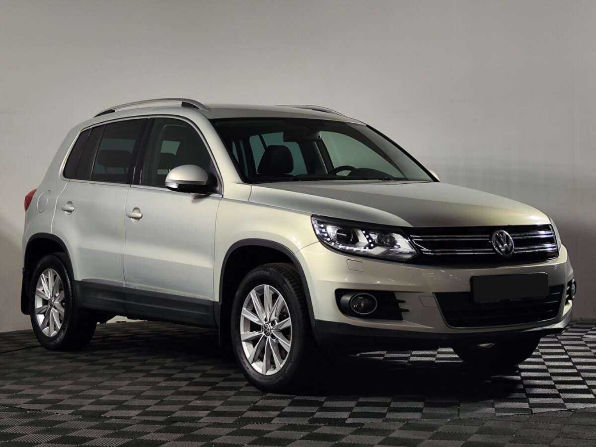 Volkswagen Tiguan 2012 года с пробегом. Фото: #1
