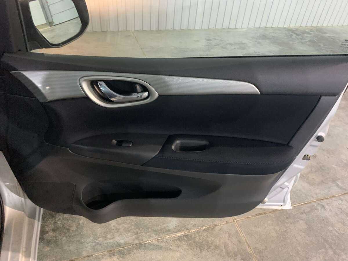 Nissan Tiida 2015 года с пробегом. Фото: #17