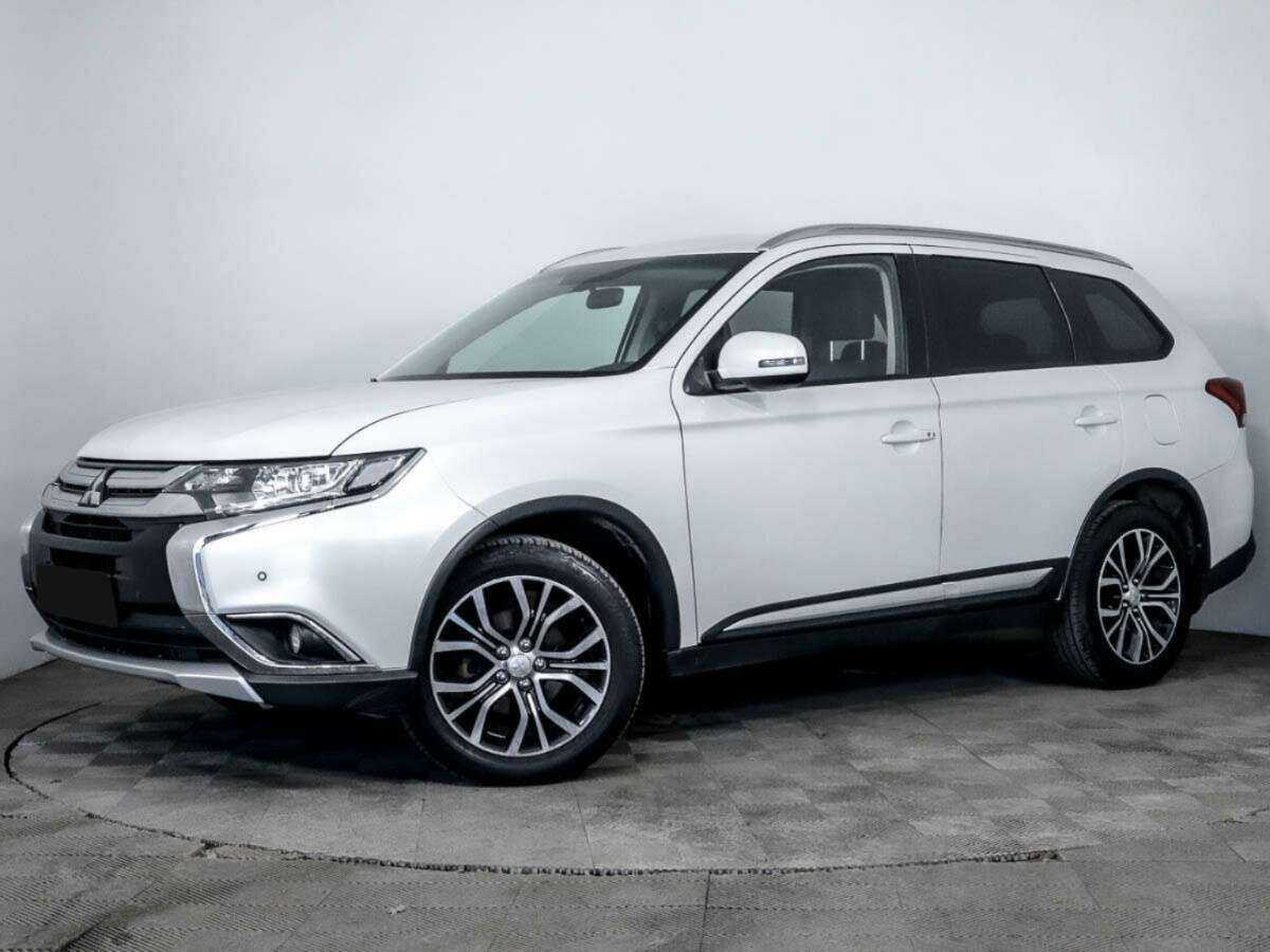 Mitsubishi Outlander 2018 года с пробегом. Фото: #0