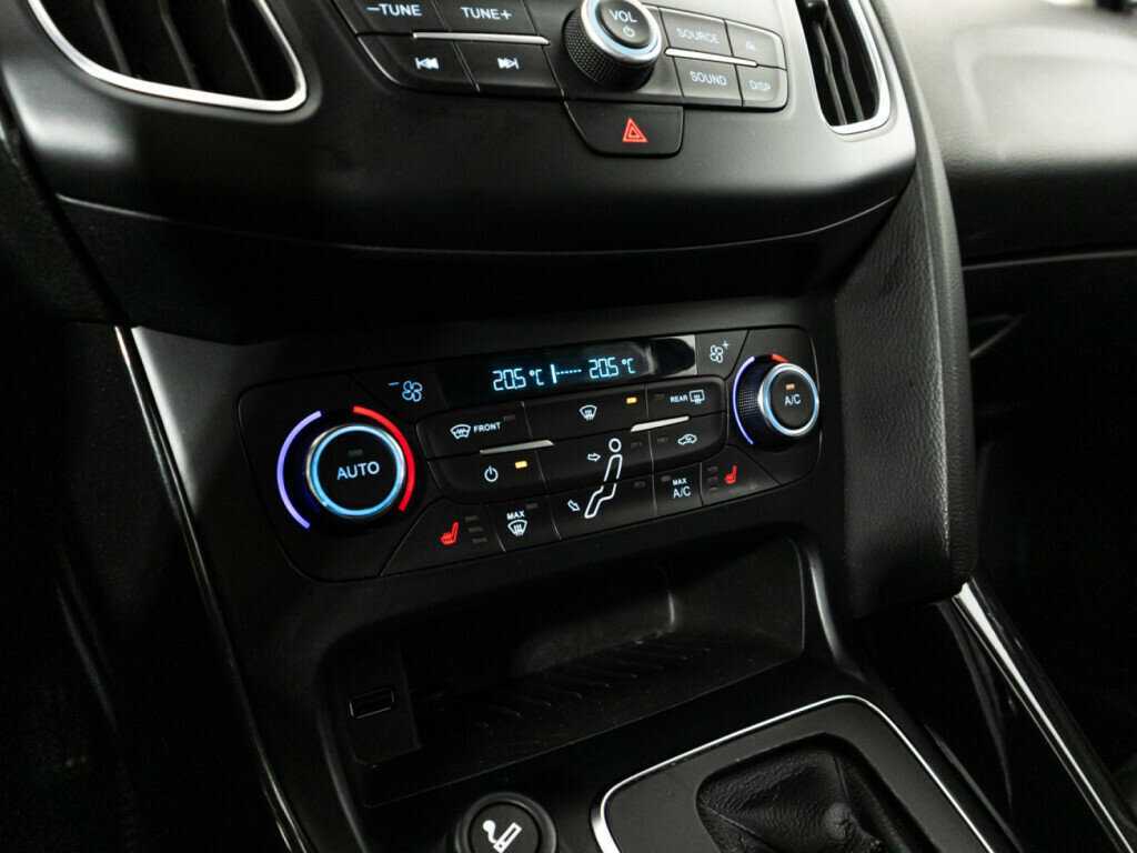 Ford Focus 2017 года с пробегом. Фото: #17